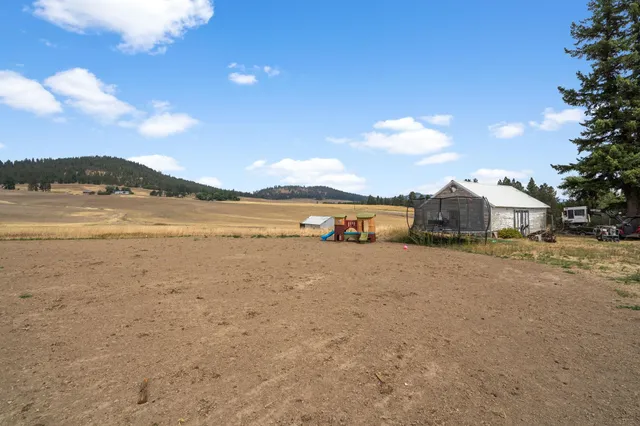 $950,000 | 38521 Tekoa Idaho Road, Unit 39204 COVE RD, Tekoa, WA 99033