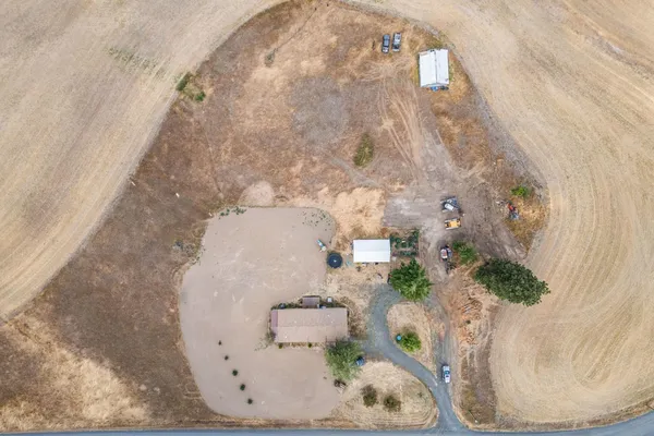 $930,000 | 38521 Tekoa Idaho Road, Unit 39204 COVE RD, Tekoa, WA 99033