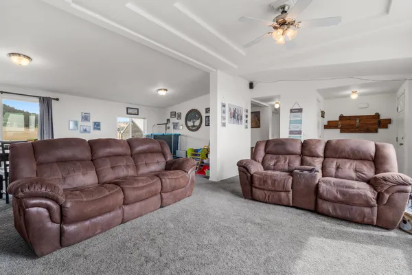 $930,000 | 38521 Tekoa Idaho Road, Unit 39204 COVE RD, Tekoa, WA 99033