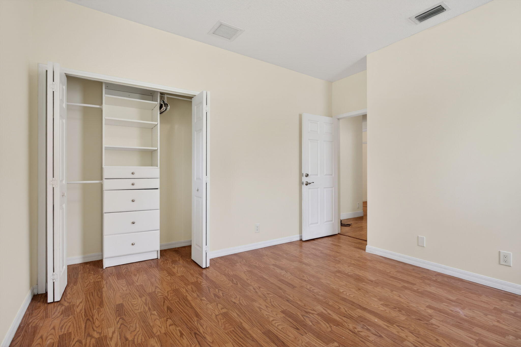 10027 Umberland Place Boca Raton, FL 33428 - Photo 26 of 39 26-web-or-mls-10027-7970