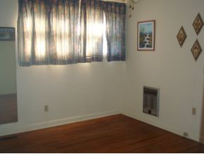 1754 Vance Tank Road Bristol, TN 37620 - Photo 7 of 13 Bedroom with hardwood floors