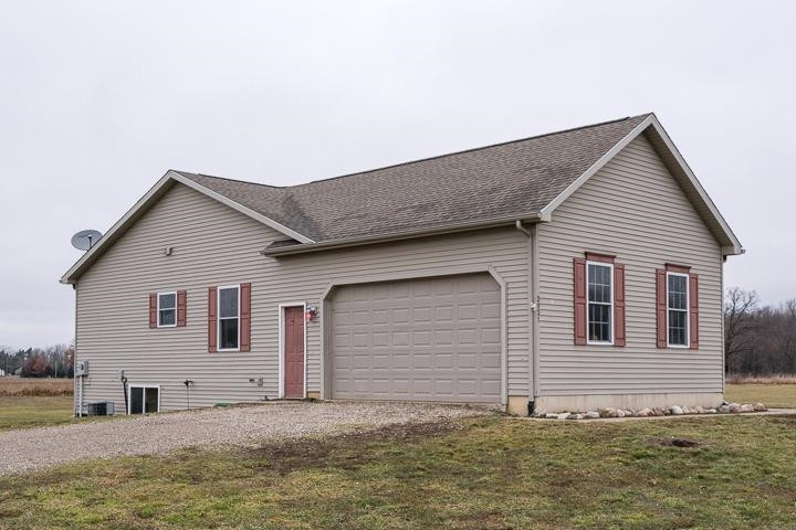 3931 Weatherby Road Stockbridge, MI 49285 - Photo 2 of 10 Photo 2