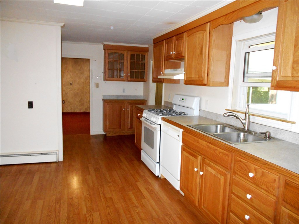 23 Cranberry Meadow Road Bellingham, MA 02019 - Photo 3 of 19