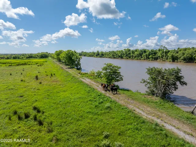 $4,500,000 | 21737 Keno Road, Abbeville, LA 70510