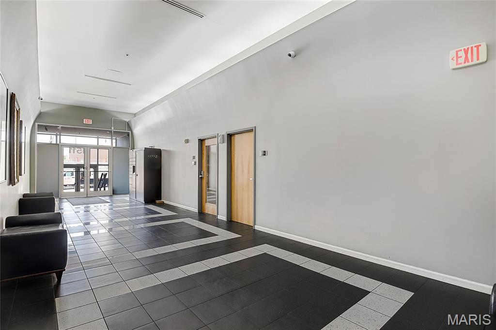 1511 Locust Street, Unit 306 St. Louis, MO 63103 - Photo 2 of 19