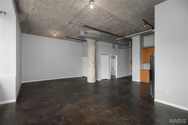$120,000 | 1511 Locust Street, Unit 306, St. Louis, MO 63103