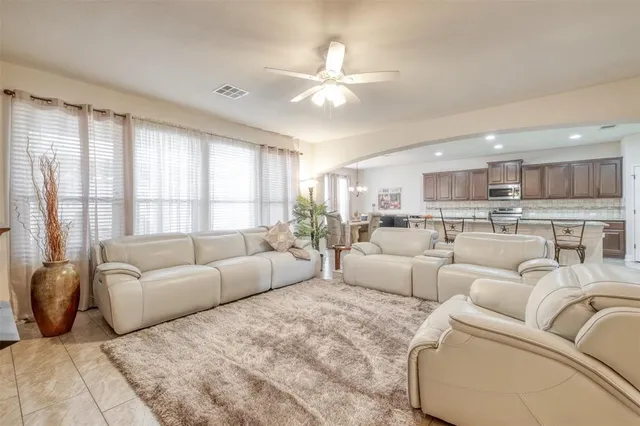 $2,500 | 13112 Craven Lane, Manor, TX 78653