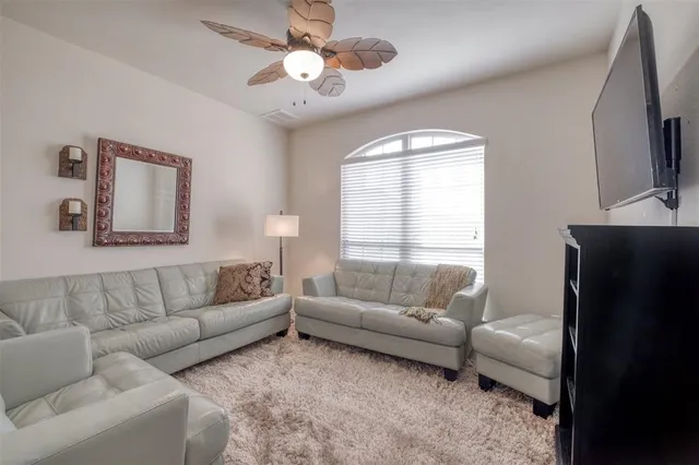 $2,695 | 13112 Craven Lane, Manor, TX 78653