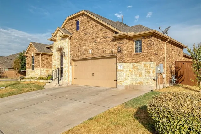 $2,500 | 13112 Craven Lane, Manor, TX 78653