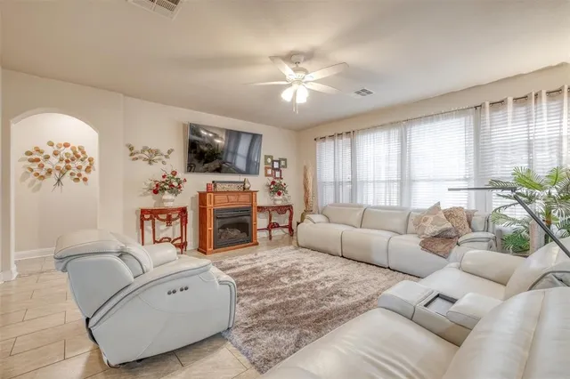 $2,695 | 13112 Craven Lane, Manor, TX 78653