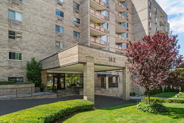 $519,000 | 143 Hoyt Street, Unit 1A, Stamford, CT 06905