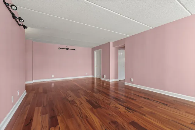 $519,000 | 143 Hoyt Street, Unit 1A, Stamford, CT 06905