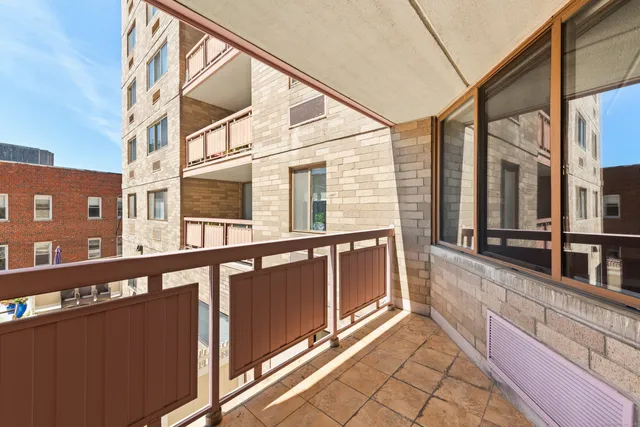 $519,000 | 143 Hoyt Street, Unit 1A, Stamford, CT 06905