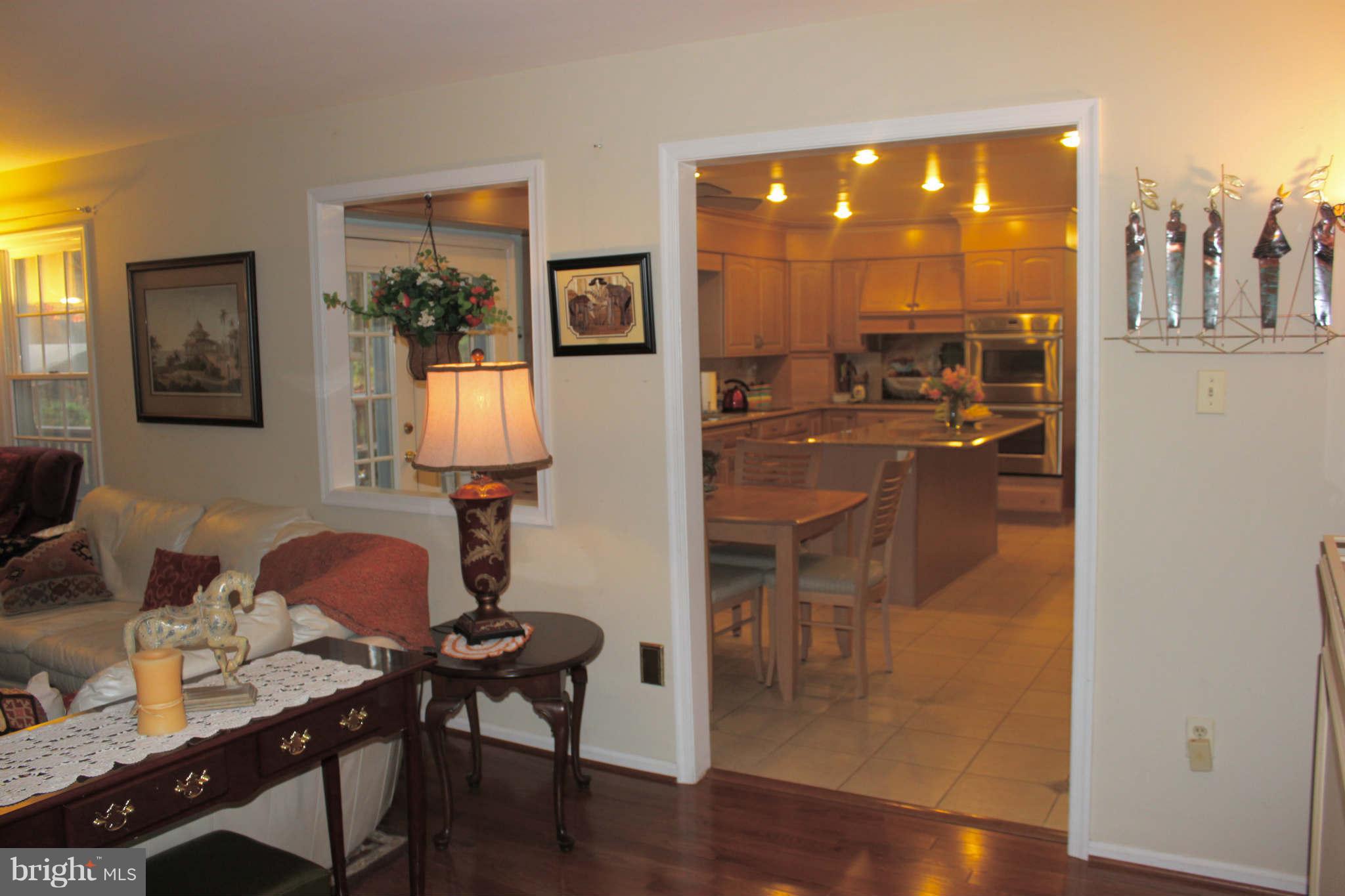 12501 Timber Grove Road Reisterstown, MD 21136 - Photo 13 of 30 Family Room