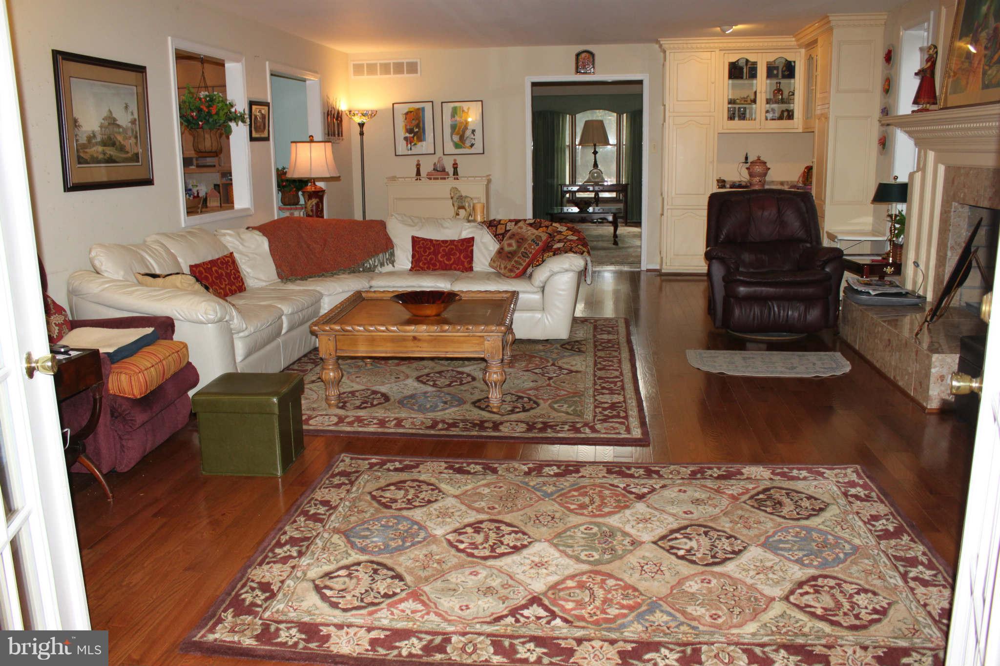 12501 Timber Grove Road Reisterstown, MD 21136 - Photo 14 of 30 Family Room