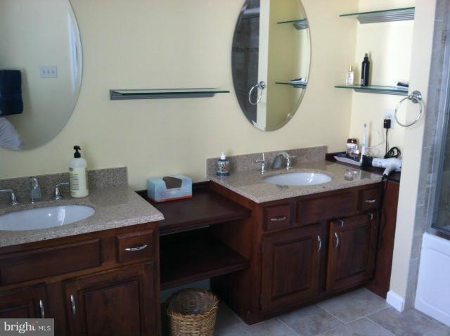 12501 Timber Grove Road Reisterstown, MD 21136 - Photo 25 of 30 Bath (Master)