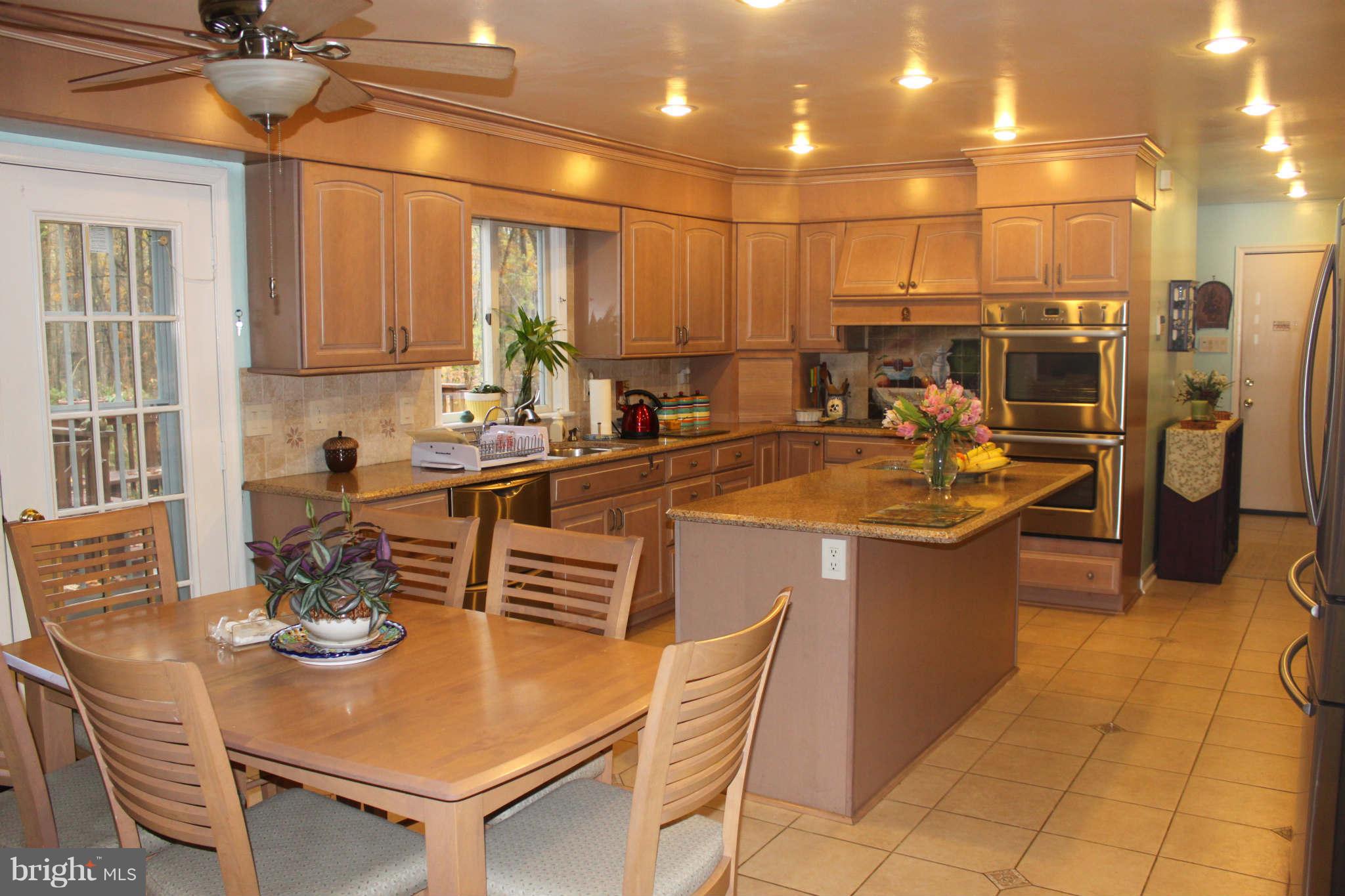 12501 Timber Grove Road Reisterstown, MD 21136 - Photo 7 of 30 Kitchen