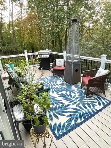 a view of deck with patio