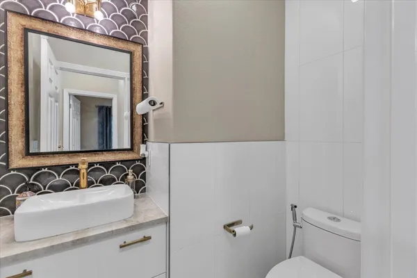 $484,900 | 11558 Spicewood Parkway, Unit 18, Austin, TX 78750