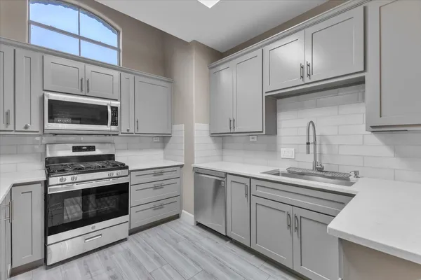 $484,900 | 11558 Spicewood Parkway, Unit 18, Austin, TX 78750