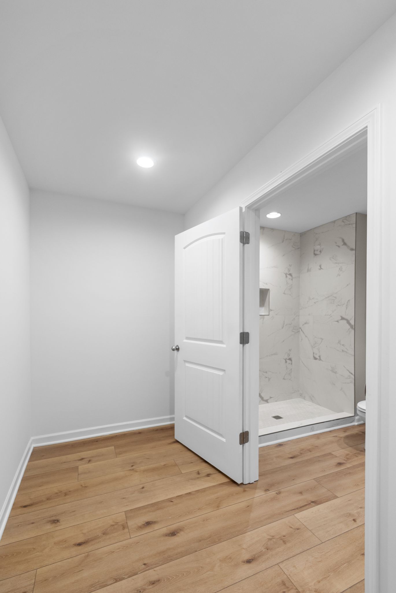 81 Dukes Park Road Summertown, TN 38483 - Photo 25 of 32 a view of a hallway with wooden floor