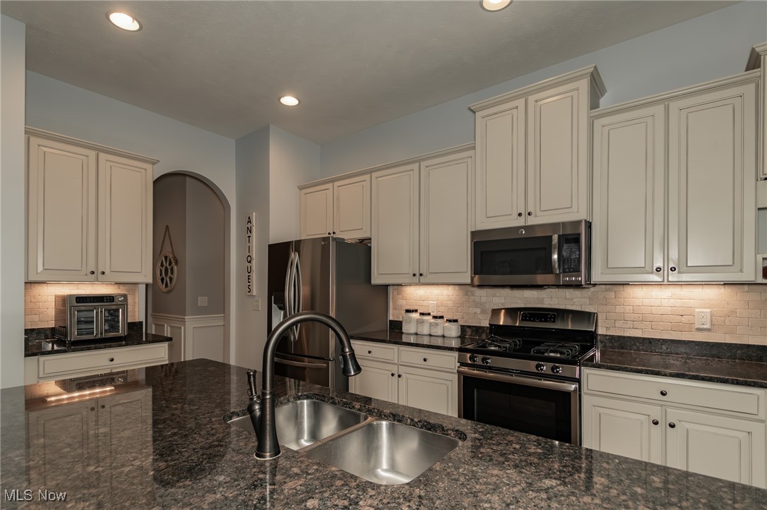 8371 Orchard Road Painesville, OH 44077 - Photo 9 of 47 Gallery Image 9