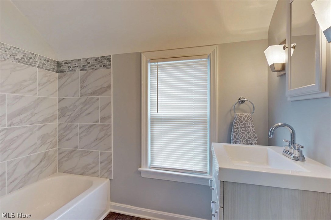 4535 Laurel Road Cleveland, OH 44121 - Photo 21 of 30
