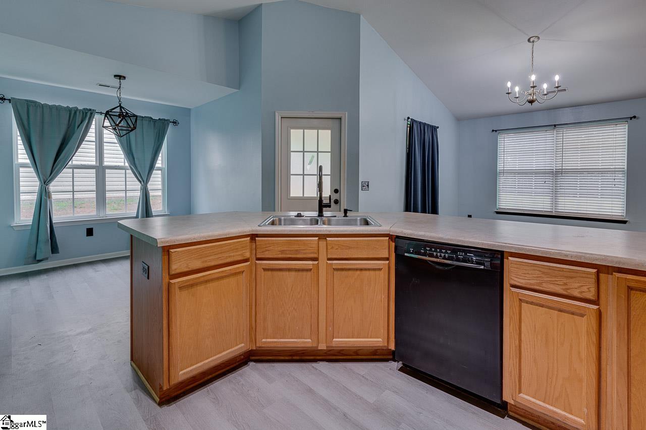 218 Catterick Way Fountain Inn, SC 29644 - Photo 11 of 29 Gallery Image 11