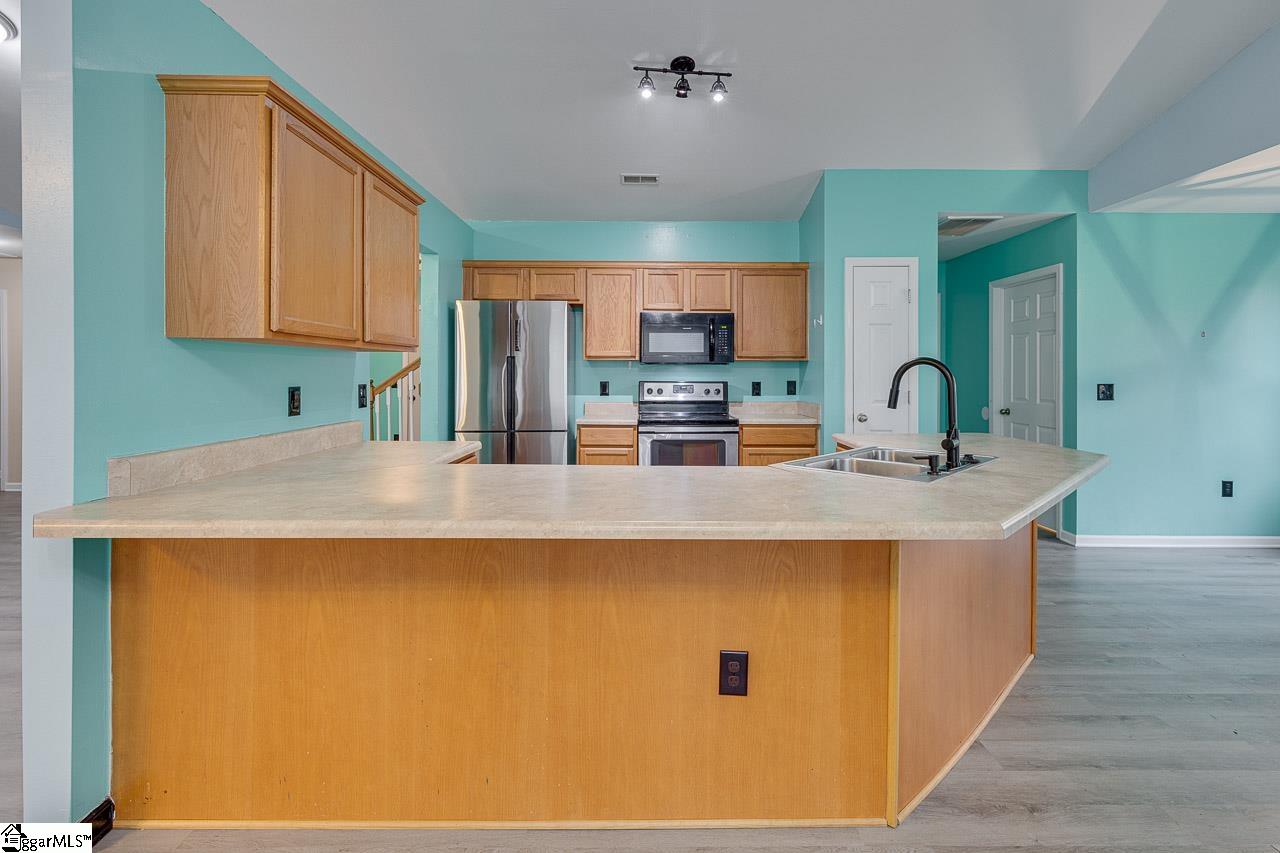 218 Catterick Way Fountain Inn, SC 29644 - Photo 6 of 29 Gallery Image 6