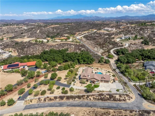 $1,695,000 | 39968 Calle Breve, Temecula, CA 92592