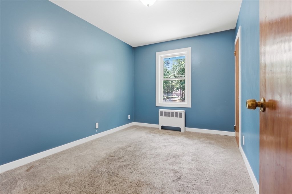 983 Rindge Road Fitchburg, MA 01420 - Photo 8 of 27 Gallery Image 8