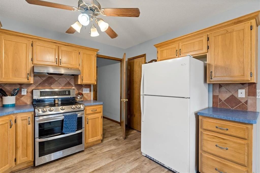 3313 Southwest 46th Street Topeka, KS 66610 - Photo 11 of 27