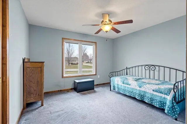 $325,000 | 3313 Southwest 46th Street, Topeka, KS 66610