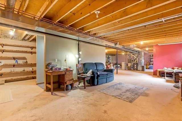 $325,000 | 3313 Southwest 46th Street, Topeka, KS 66610