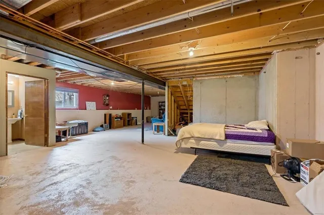 $325,000 | 3313 Southwest 46th Street, Topeka, KS 66610