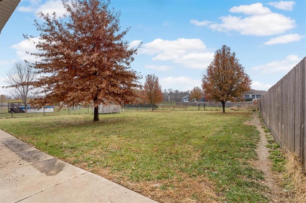 3313 Southwest 46th Street Topeka, KS 66610 - Photo 26 of 27