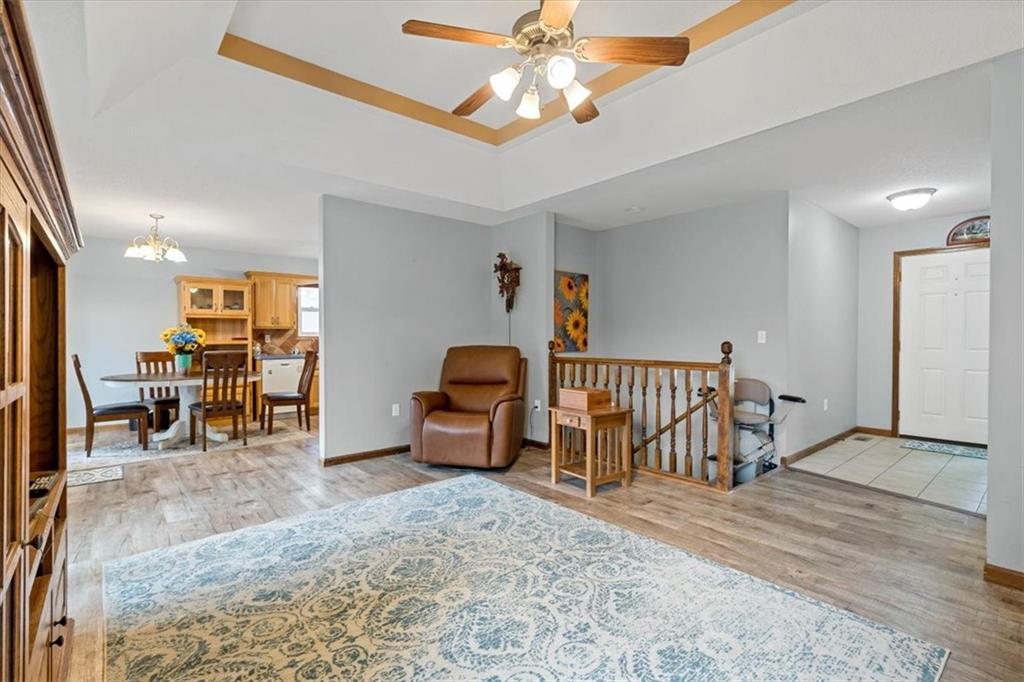 3313 Southwest 46th Street Topeka, KS 66610 - Photo 5 of 27