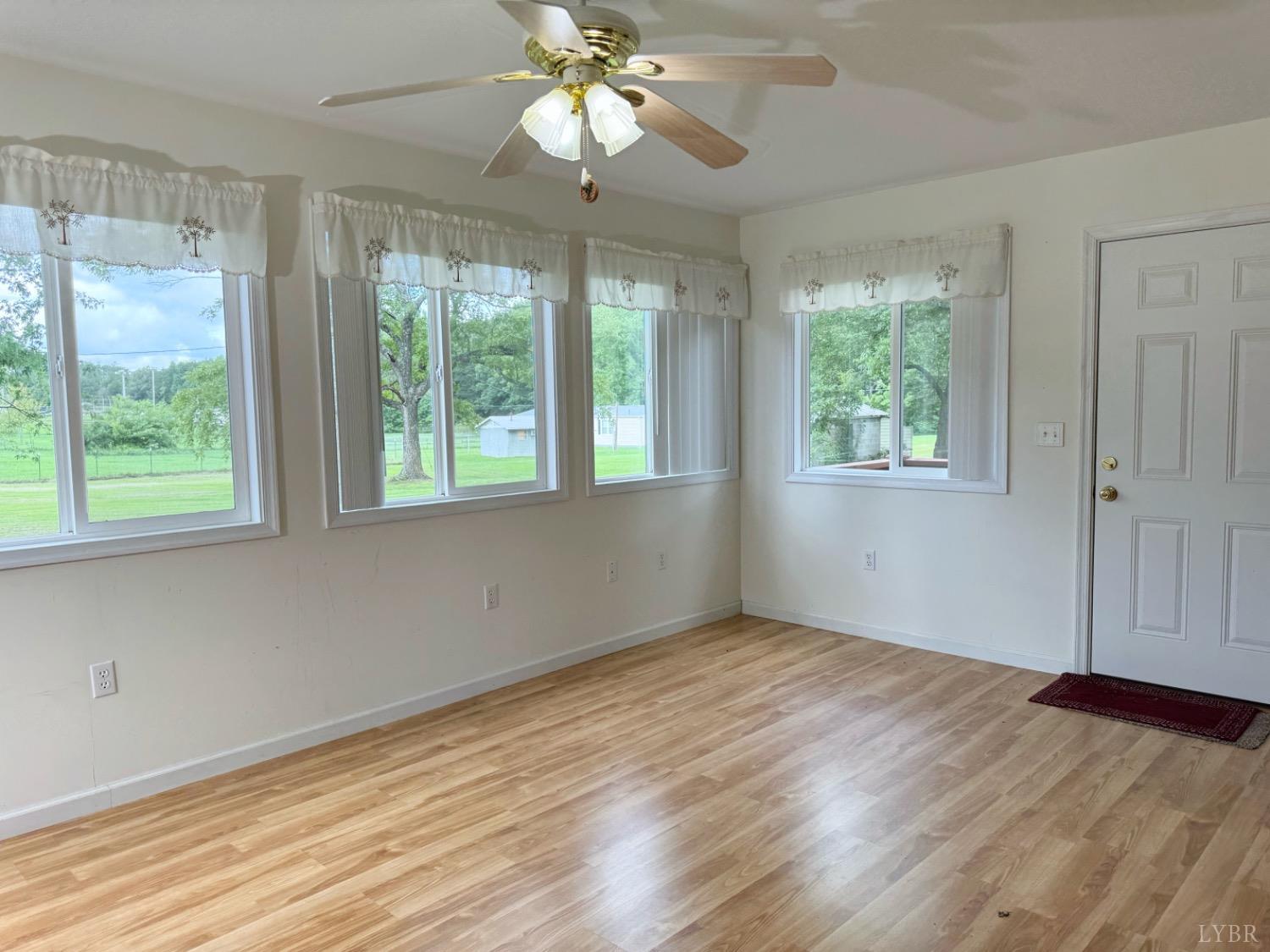 2528 Pamplin Road Pamplin, VA 23958 - Photo 14 of 28