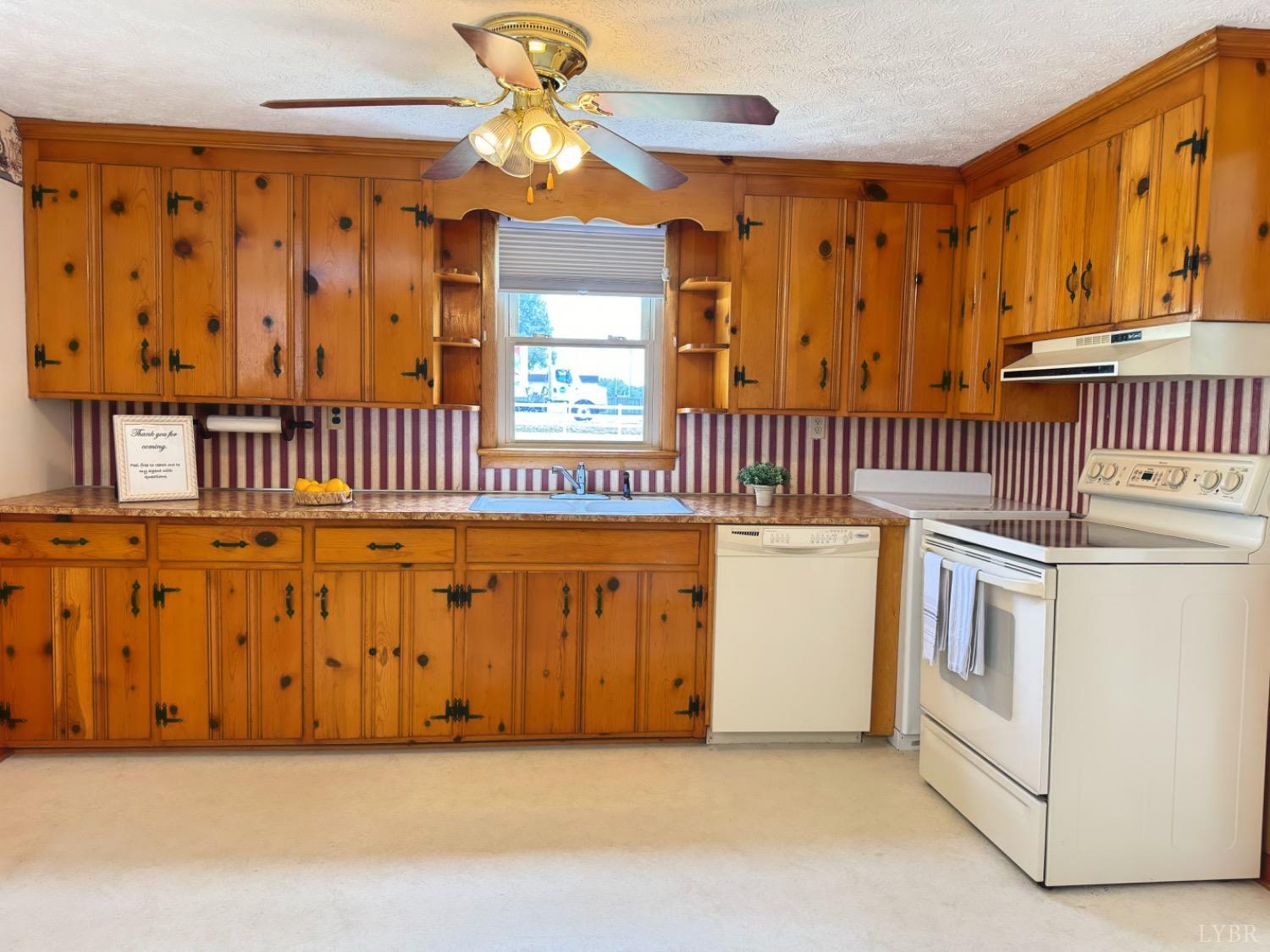 2528 Pamplin Road Pamplin, VA 23958 - Photo 8 of 28