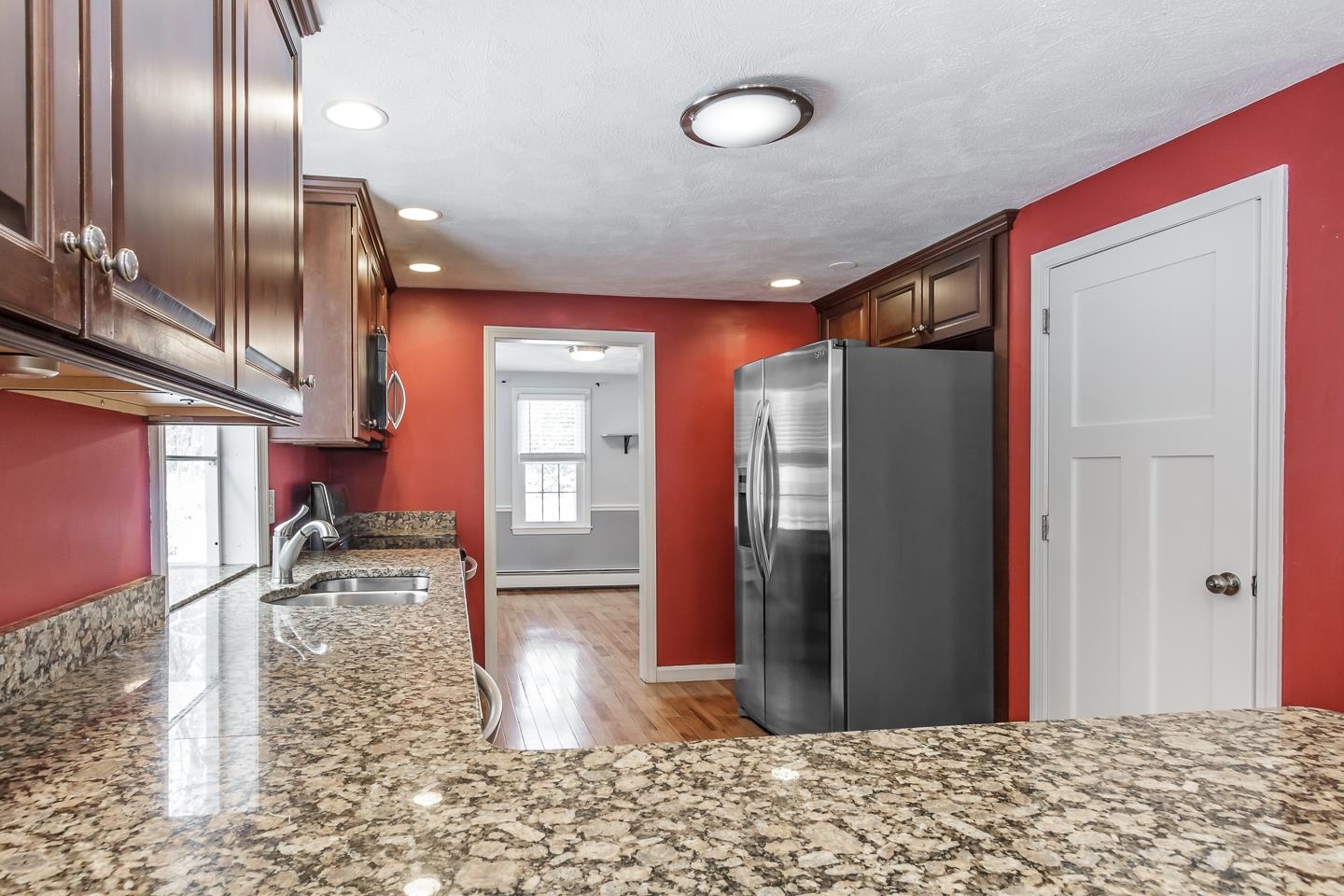 10 New Road Windham, NH 03087 - Photo 9 of 31