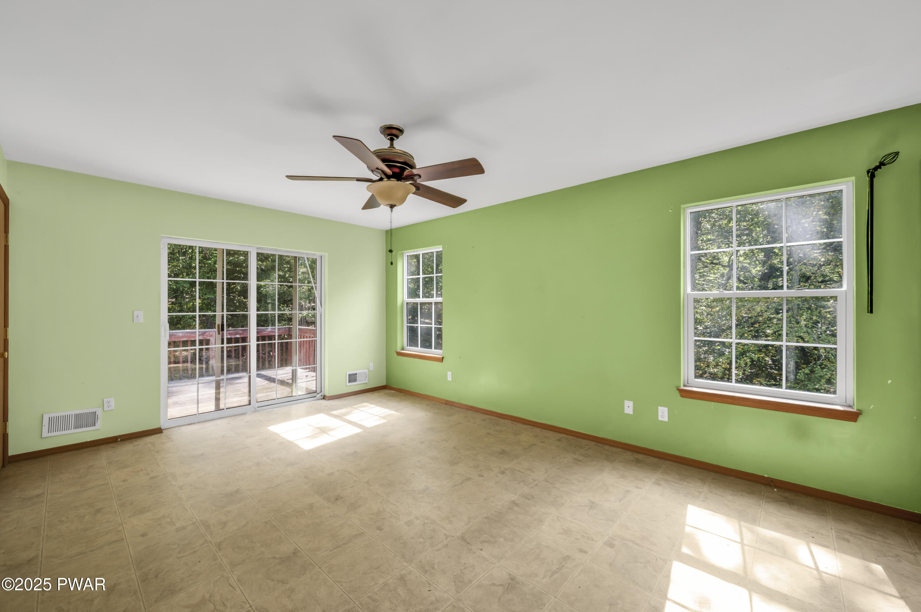 2117 Owl Pass Road Bushkill, PA 18324 - Photo 29 of 43