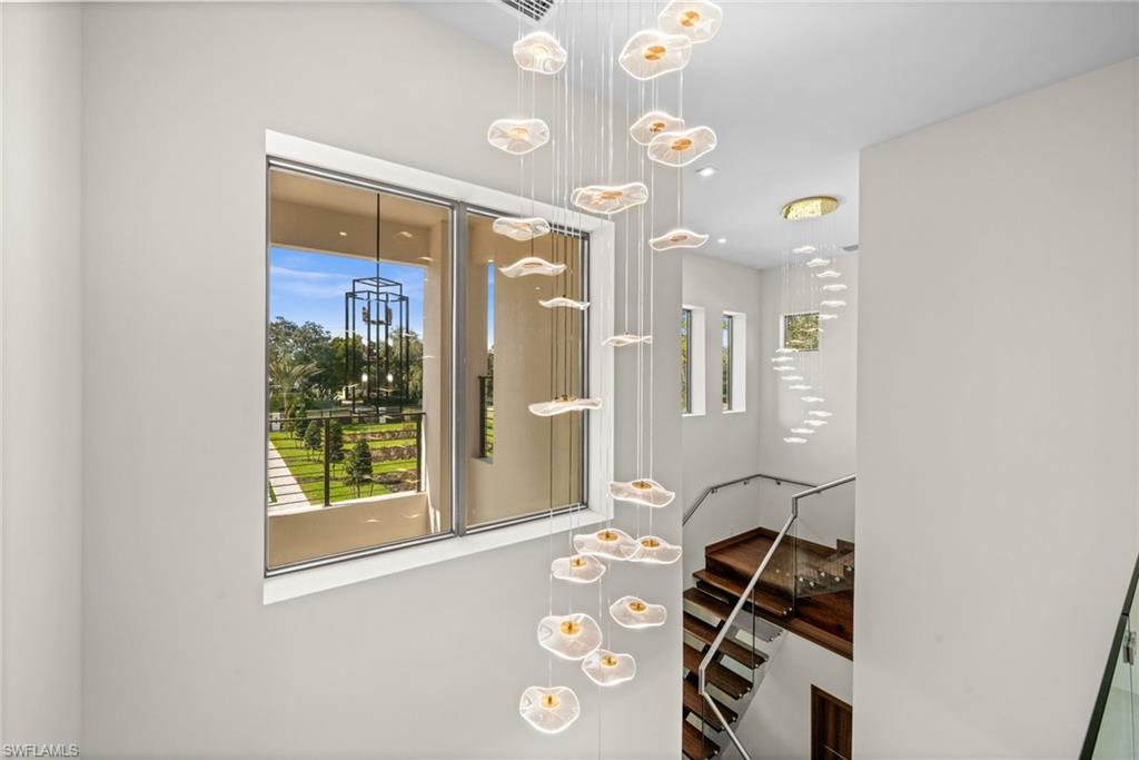 2272 Oakes Boulevard Naples, FL 34119 - Photo 30 of 49