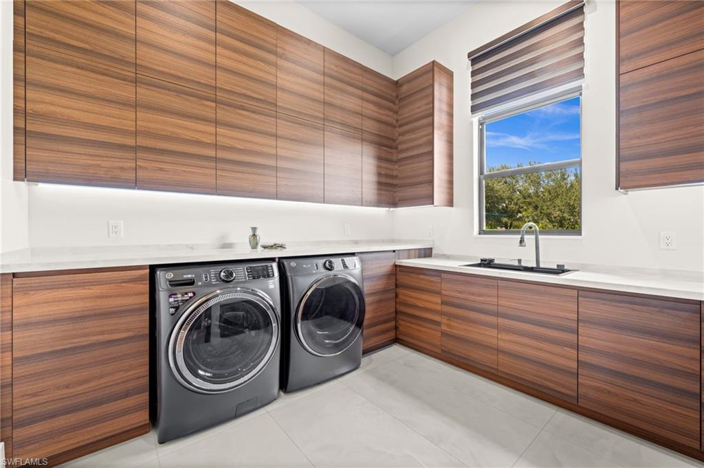 2272 Oakes Boulevard Naples, FL 34119 - Photo 47 of 49