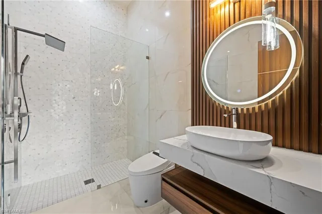 $6,295,000 | 2272 Oakes Boulevard, Naples, FL 34119