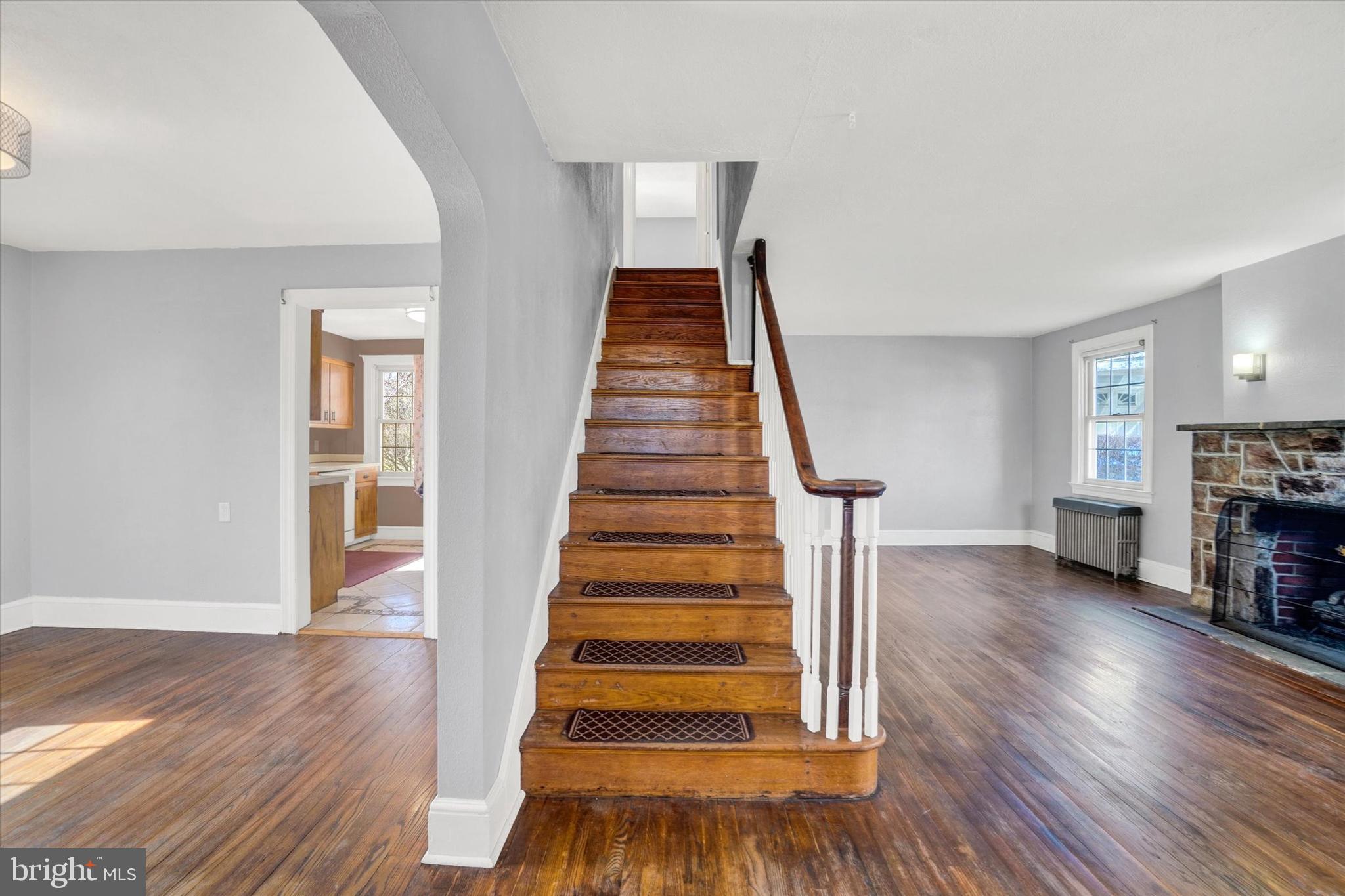 70 Locust Grove Road York, PA 17402 - Photo 3 of 20 Gallery Image 3