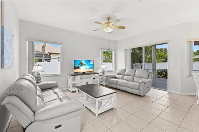 $699,000 | 7571 Greenville Circle, Lake Worth, FL 33467