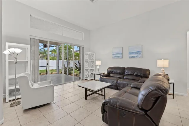 $699,000 | 7571 Greenville Circle, Lake Worth, FL 33467