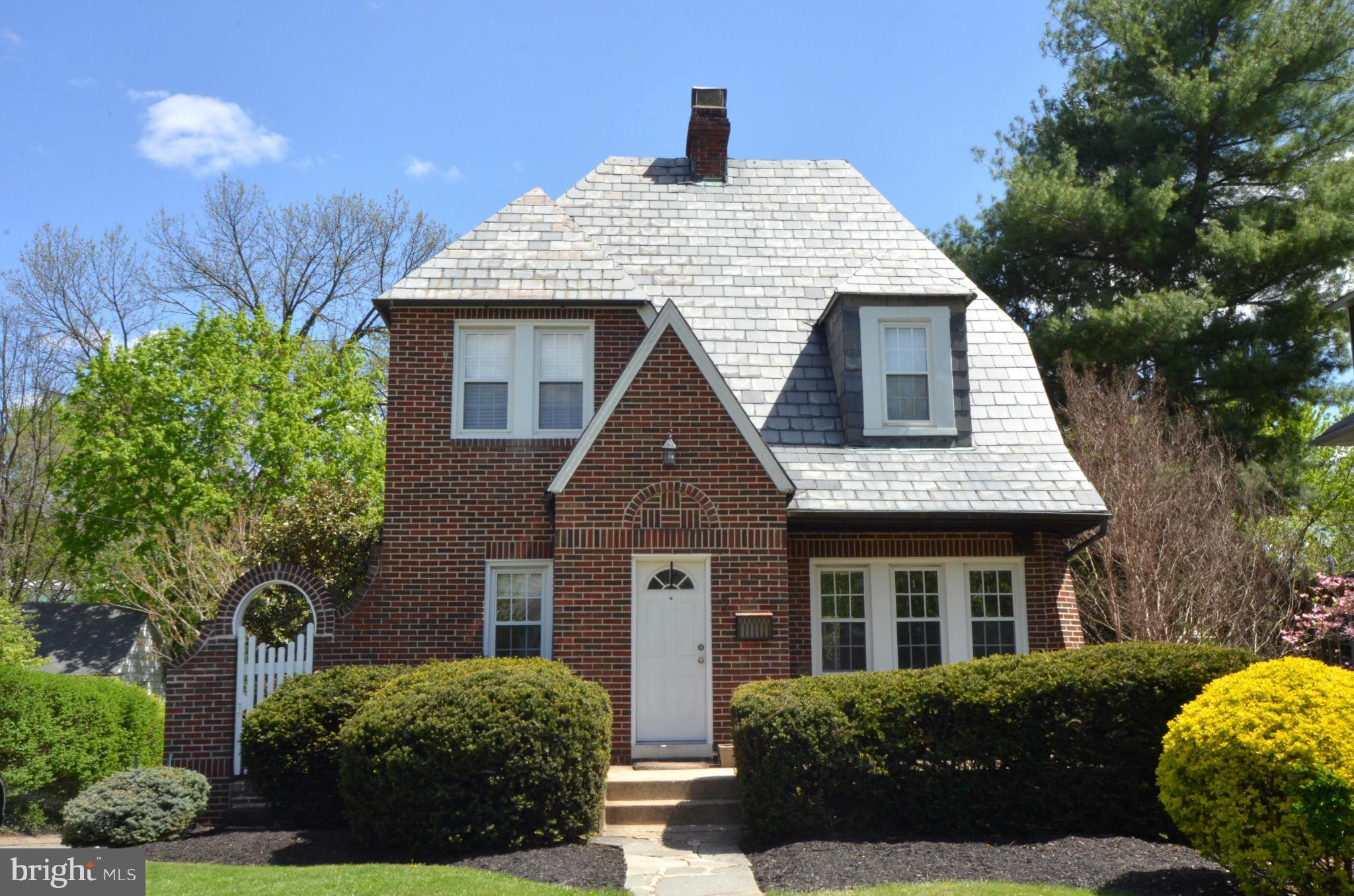 5 Overbrook Road Catonsville, MD 21228 - Photo 1 of 27 Exterior (Front)