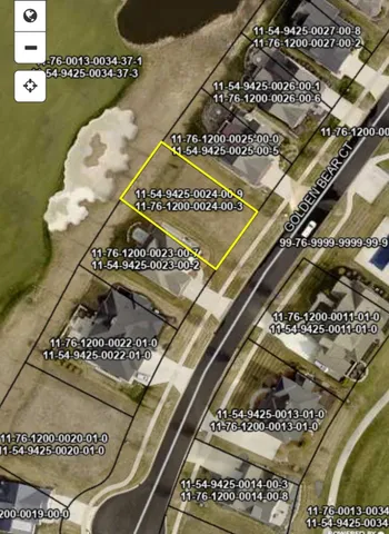 $139,900 | 460 Golden Bear Court, St. Joseph, MI 49085