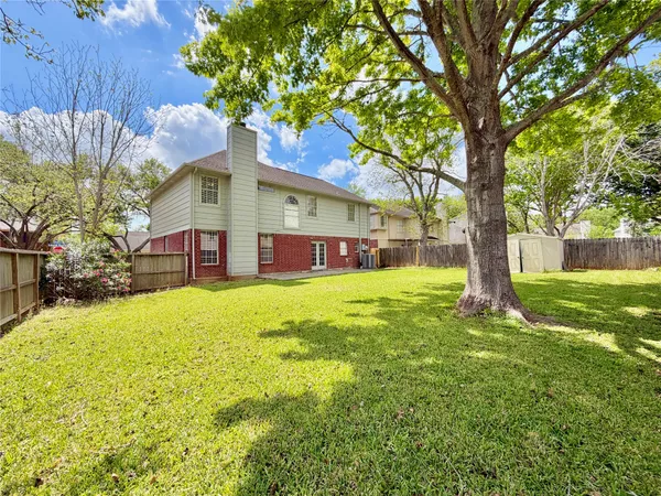$2,400 | 6315 Laurel Bush Lane, Sugar Land, TX 77479
